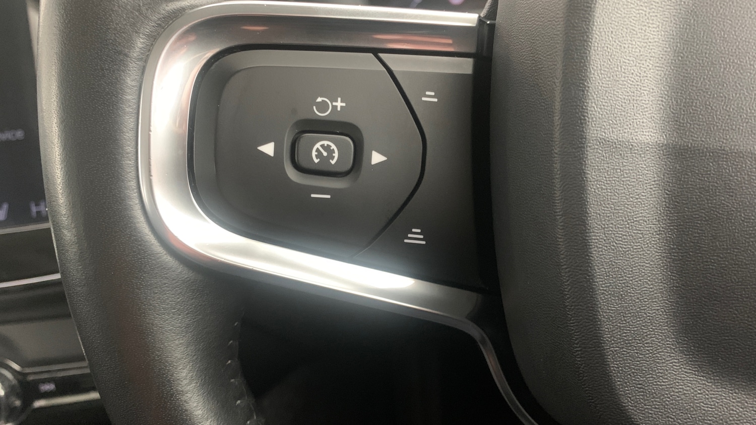 Used Volvo XC40 2018 for sale - 77754922: Photo 19