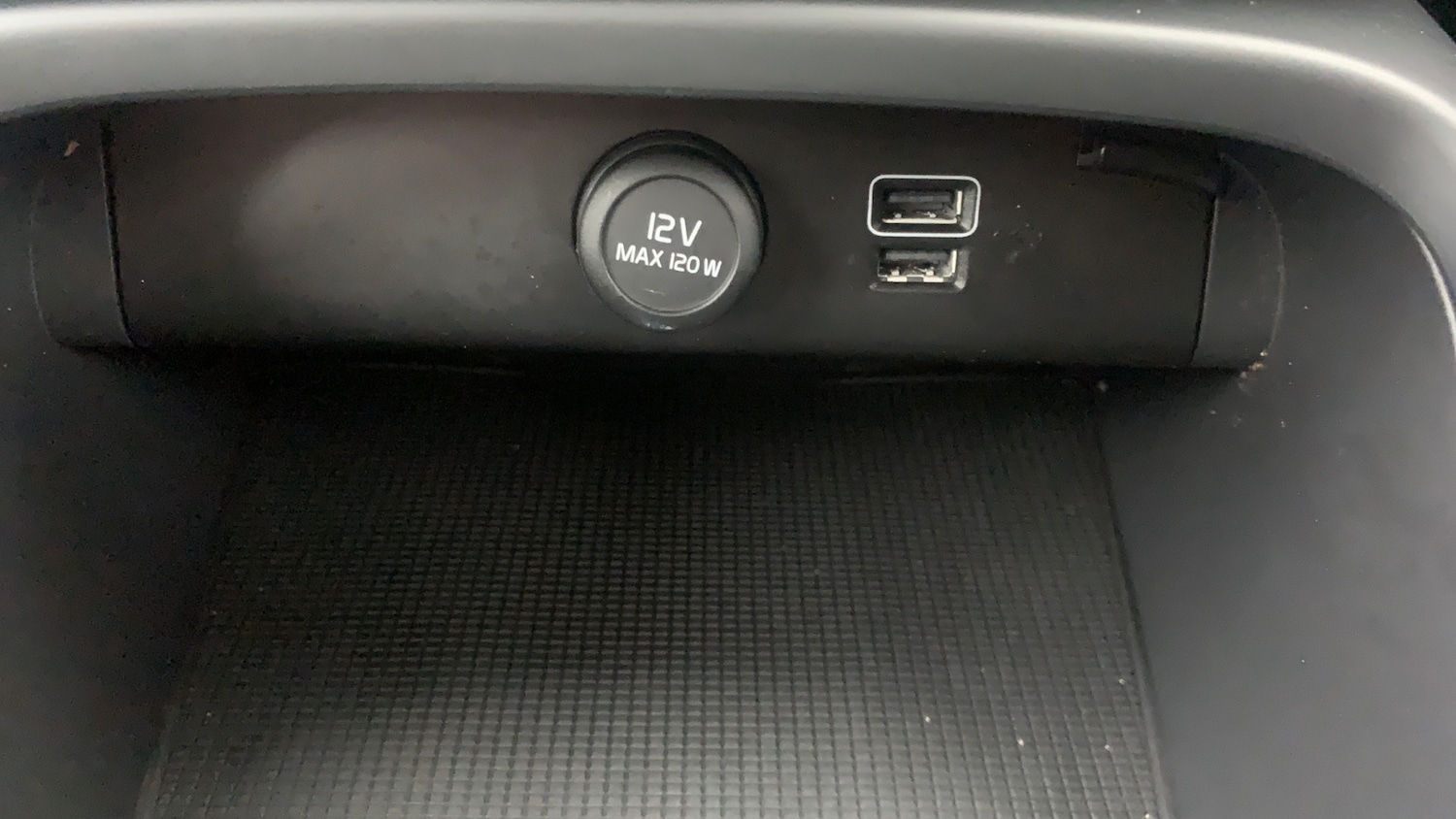 Used Volvo XC40 2018 for sale - 77754922: Photo 25