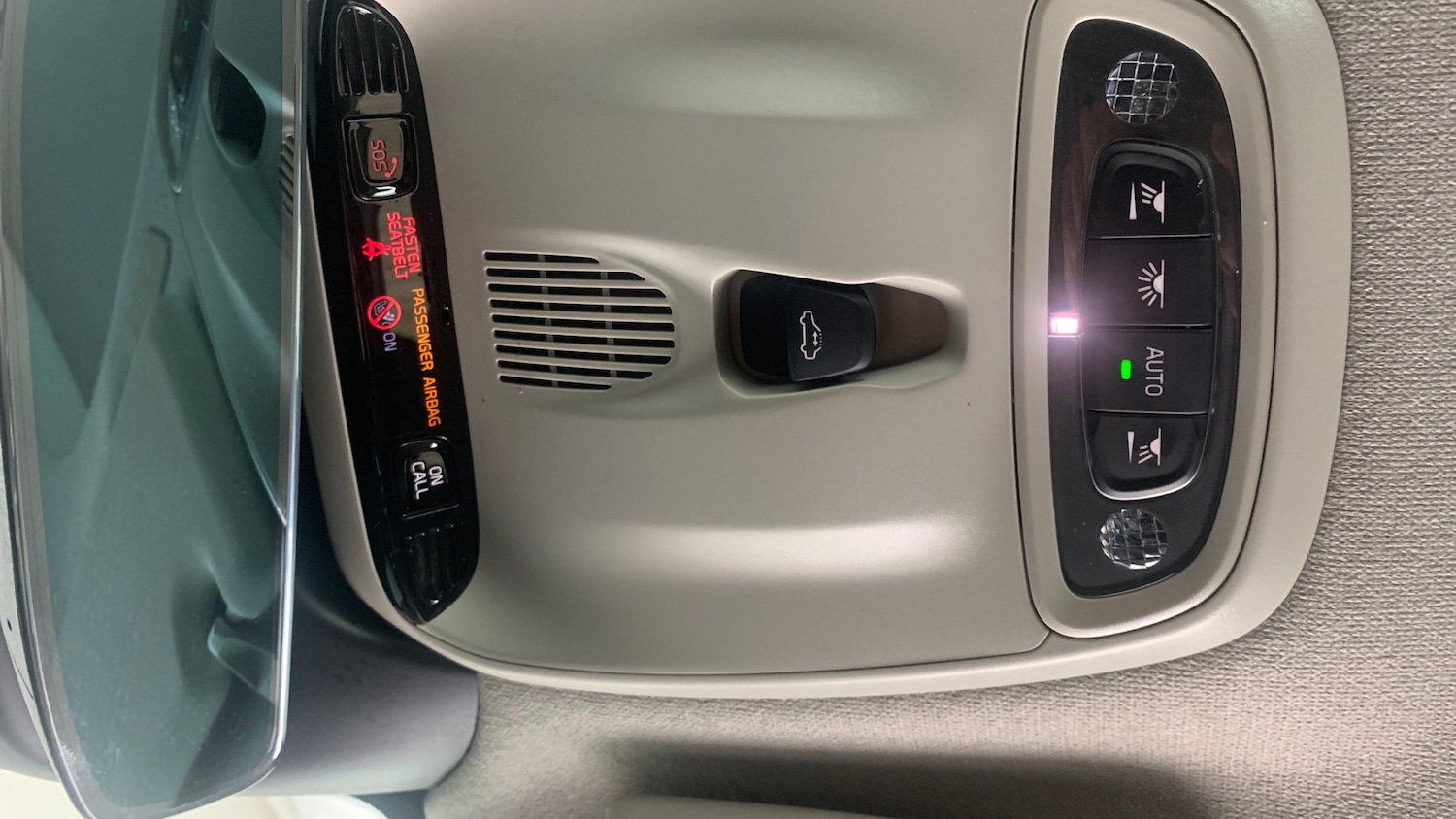 Used Volvo XC40 2018 for sale - 77754922: Photo 35