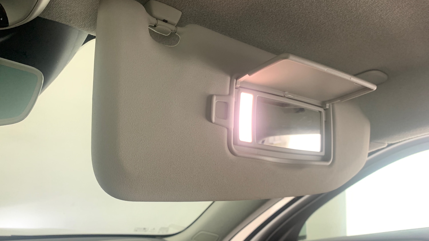 Used Volvo XC40 2018 for sale - 77754922: Photo 40