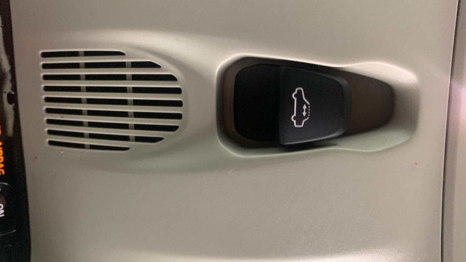 Used Volvo XC40 2018 for sale - 77754922: Photo 41