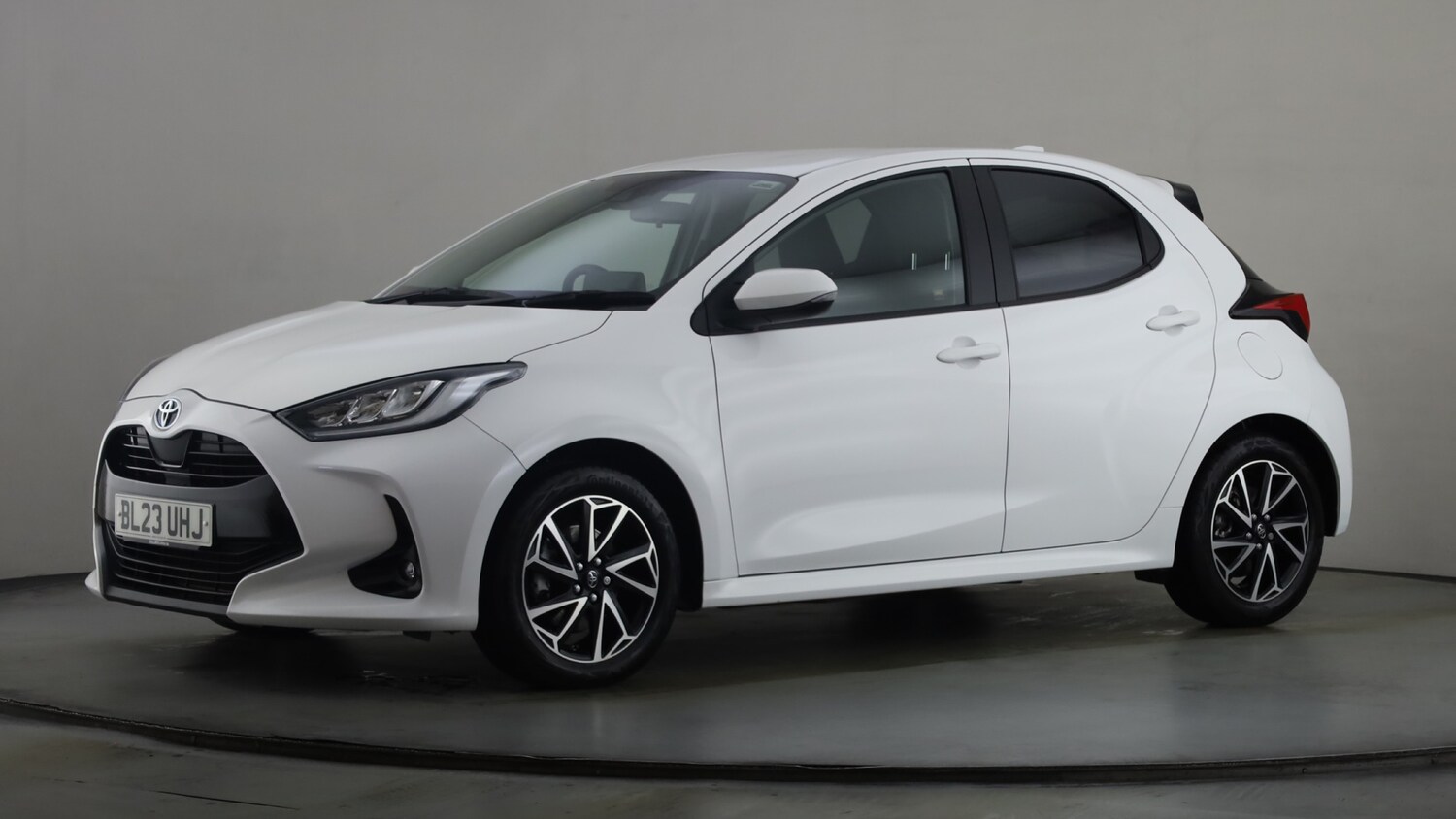 Used Toyota Yaris 2023 for sale - 76139392: Photo 15