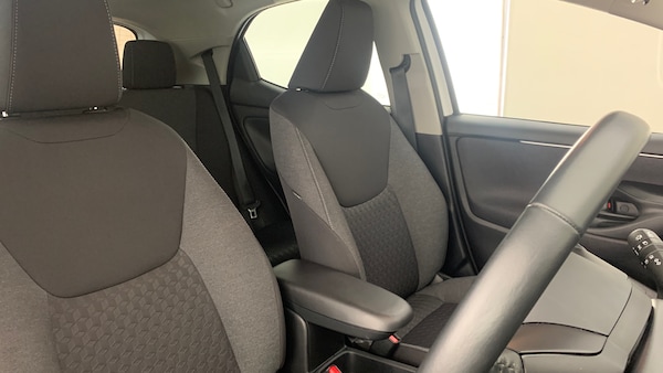 Used Toyota Yaris 2023 for sale - 76139392: Photo 35