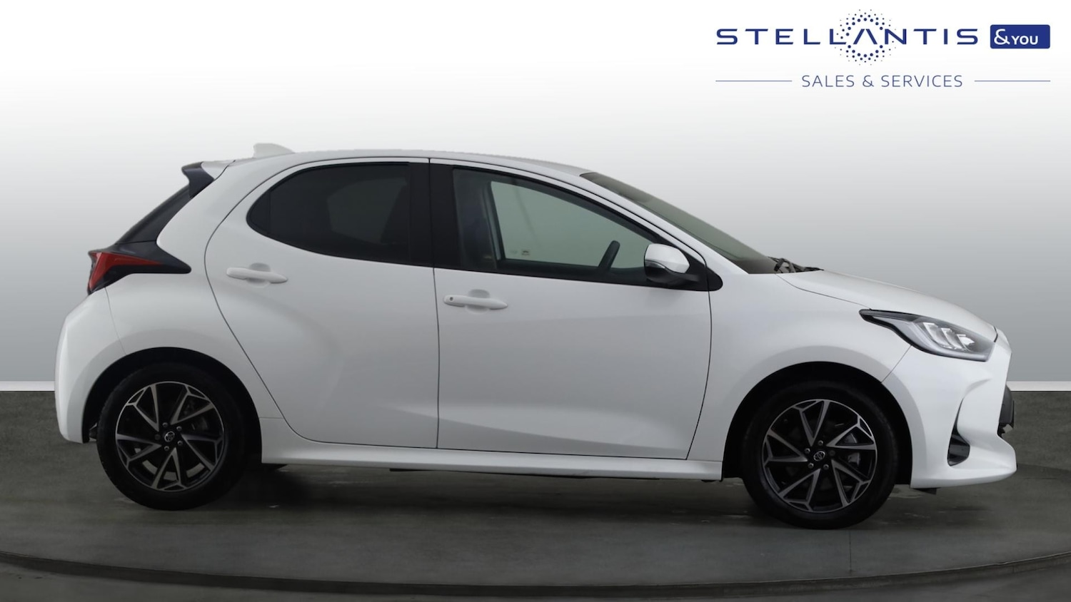 Used Toyota Yaris 2023 for sale - 76139392: Photo 4