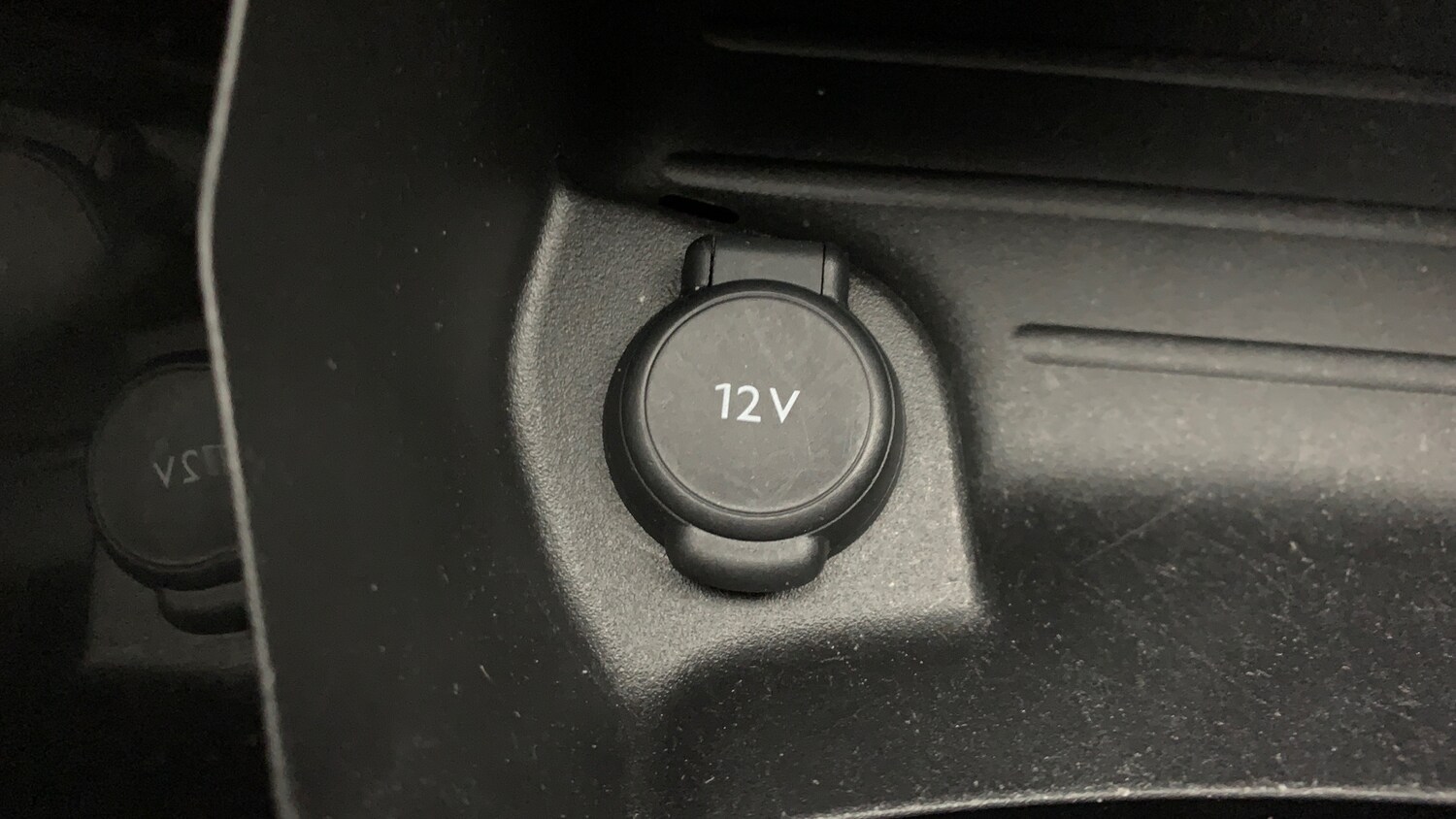 Used Peugeot 2008 2021 for sale - 76190356: Photo 25