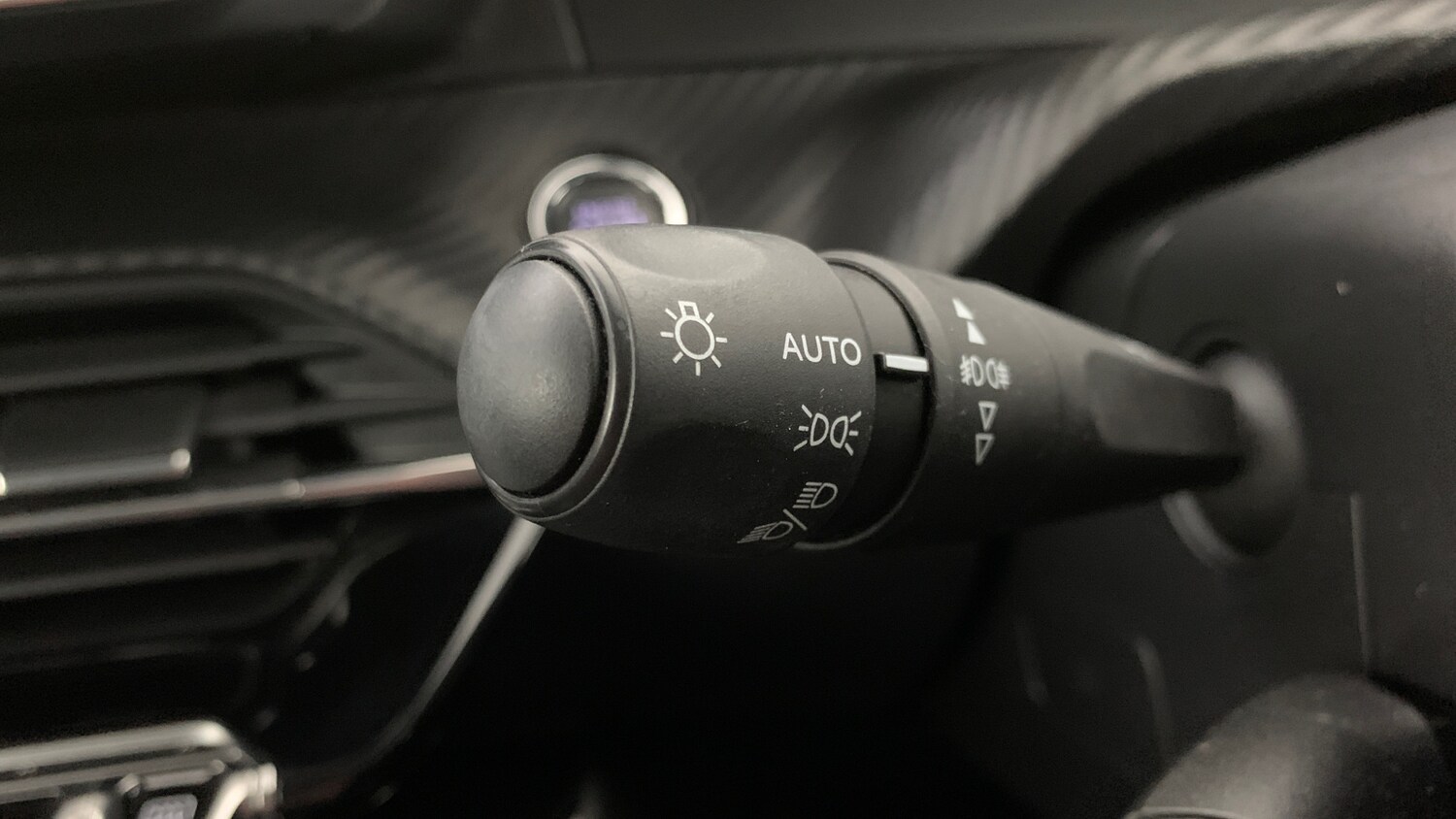 Used Peugeot 2008 2021 for sale - 76190356: Photo 33