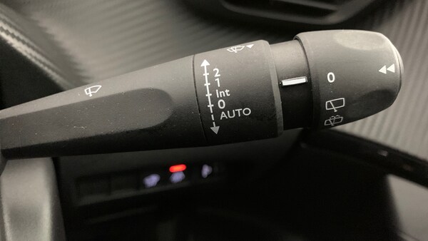 Used Peugeot 2008 2021 for sale - 76190356: Photo 34