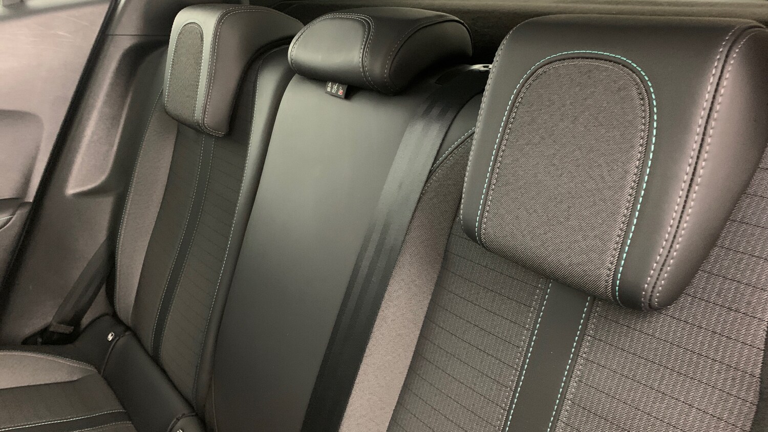 Used Peugeot 2008 2021 for sale - 76190356: Photo 8