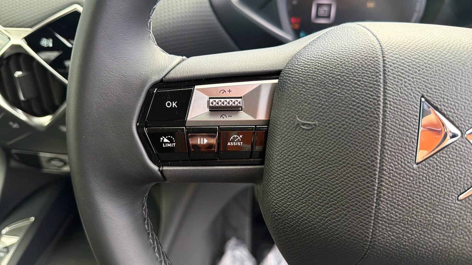 Used DS Automobiles DS 3 2025 for sale - 76350391: Photo 23