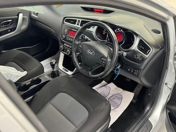 Used Kia Ceed 2014 for sale - 77328189: Photo