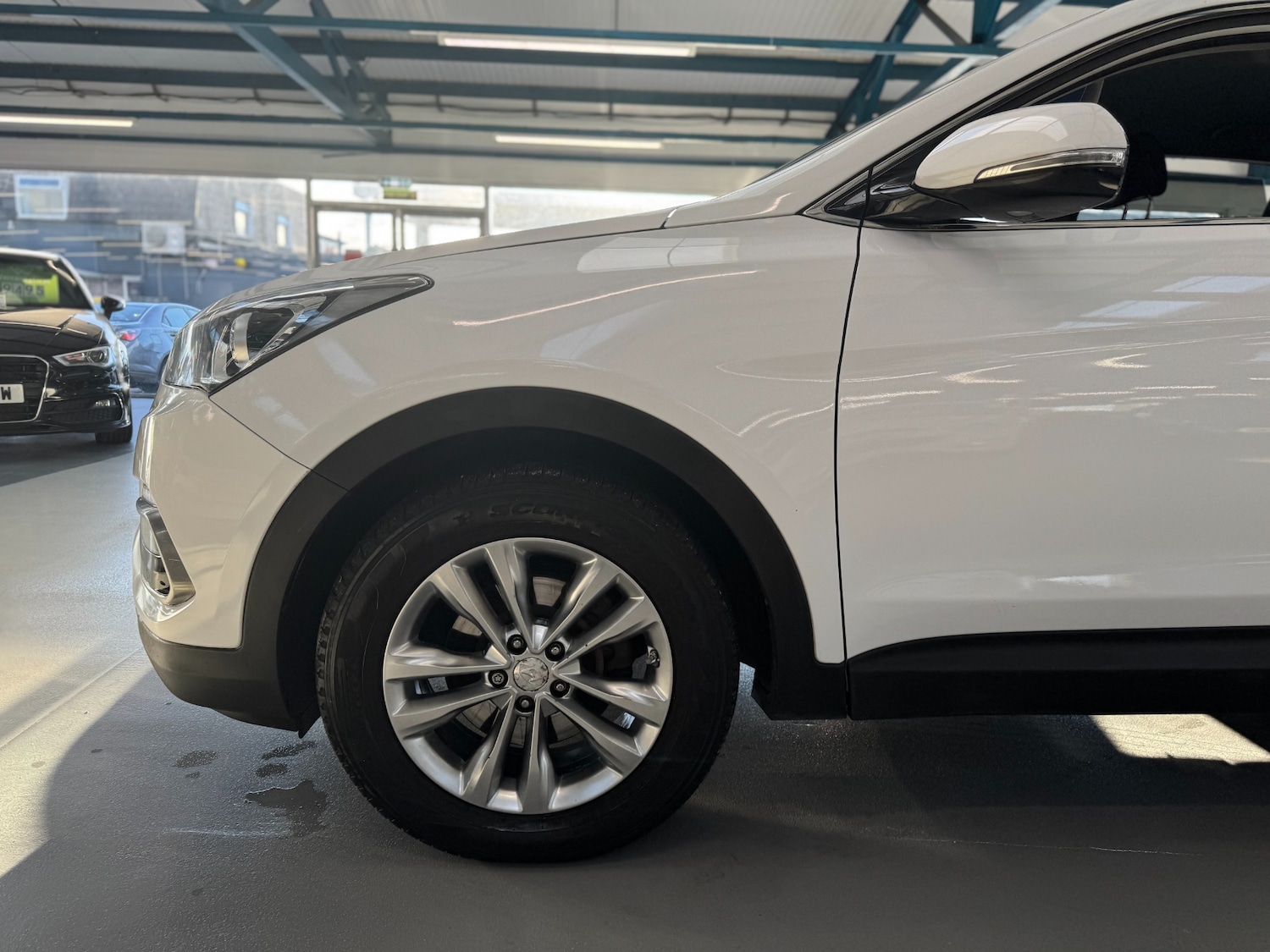 Used Hyundai Santa Fe 2016 for sale - 76366348: Photo 10