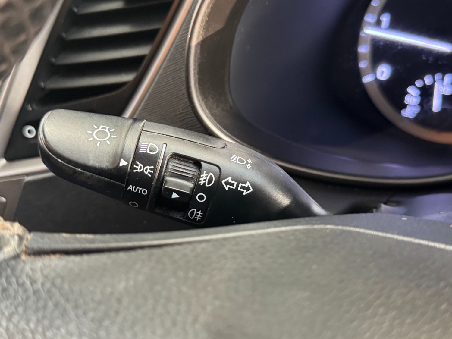 Used Hyundai Santa Fe 2016 for sale - 76366348: Photo 42