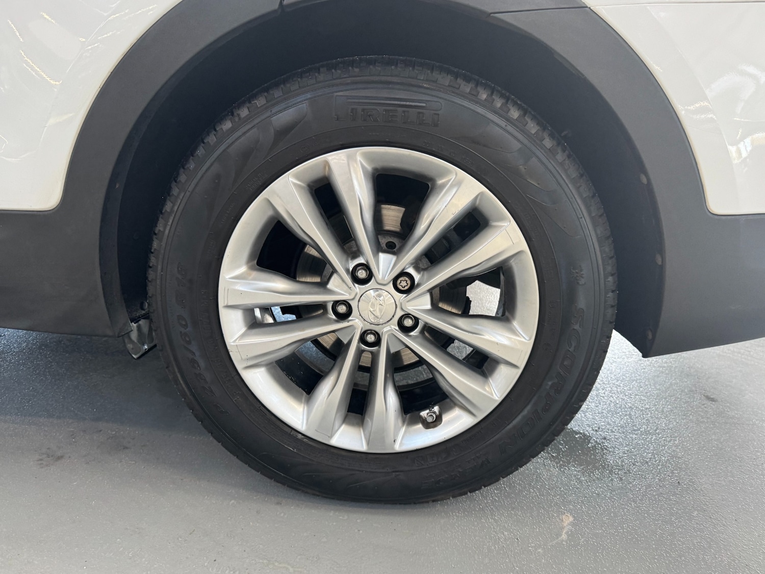 Used Hyundai Santa Fe 2016 for sale - 76366348: Photo 85