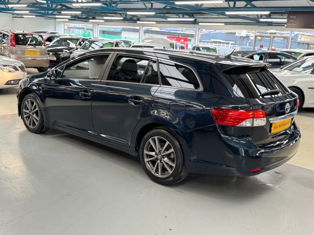 Used Toyota Avensis 2013 for sale - 77821235: Photo 11