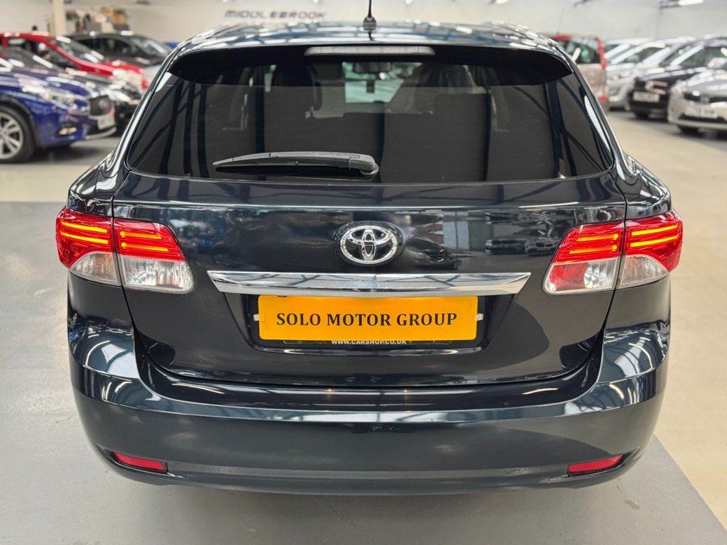 Used Toyota Avensis 2013 for sale - 77821235: Photo 13