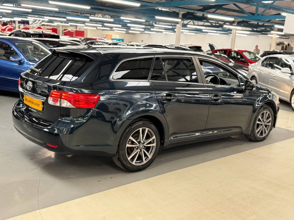 Used Toyota Avensis 2013 for sale - 77821235: Photo 15