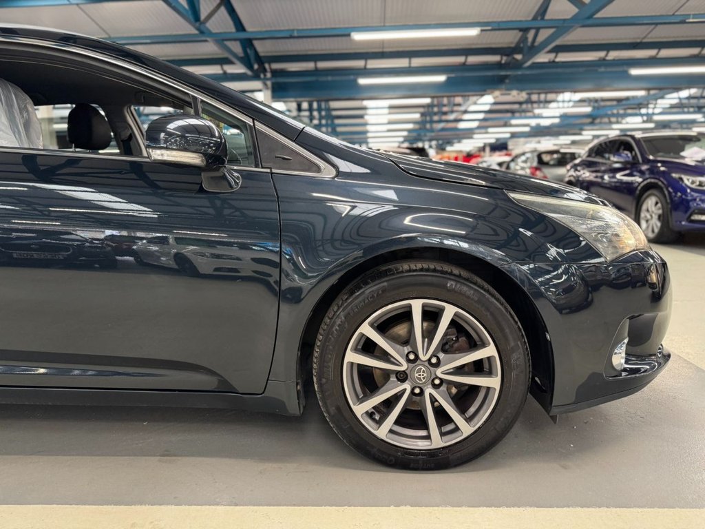 Used Toyota Avensis 2013 for sale - 77821235: Photo 18