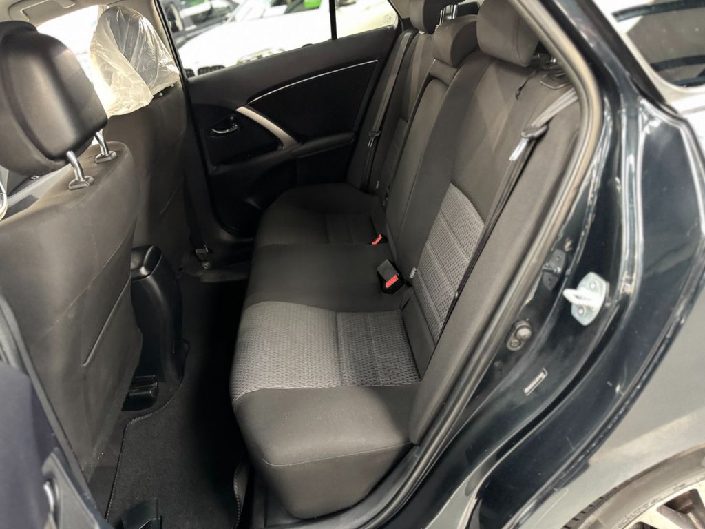 Used Toyota Avensis 2013 for sale - 77821235: Photo 23