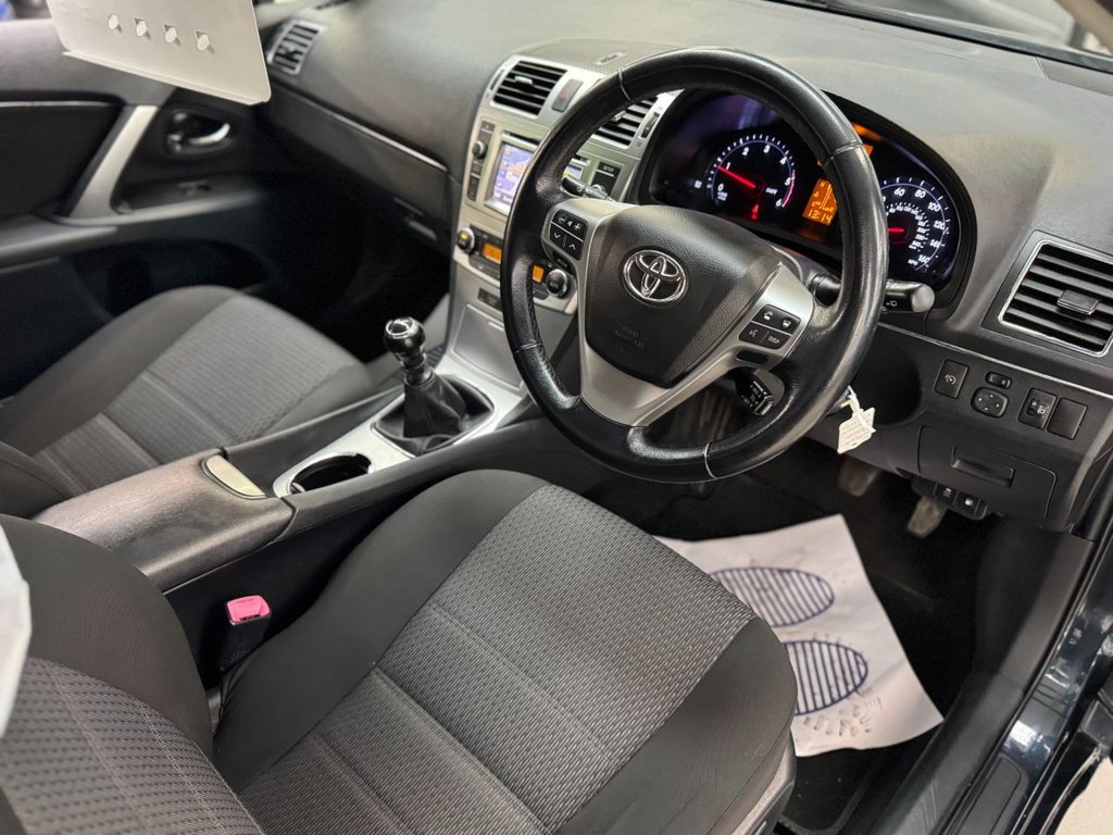 Used Toyota Avensis 2013 for sale - 77821235: Photo 3