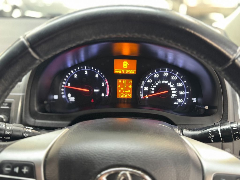 Used Toyota Avensis 2013 for sale - 77821235: Photo 40