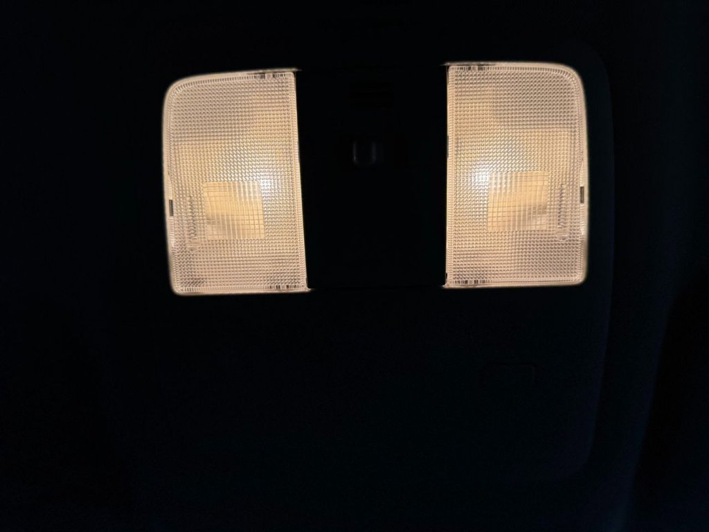 Used Toyota Avensis 2013 for sale - 77821235: Photo 49