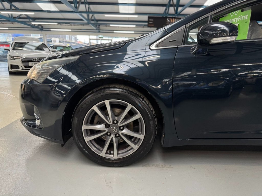 Used Toyota Avensis 2013 for sale - 77821235: Photo 9