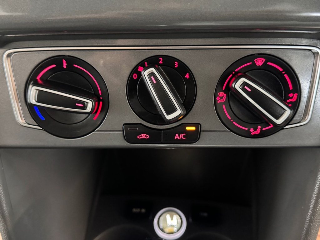 Used Volkswagen Polo 2016 for sale - 76950524: Photo 36