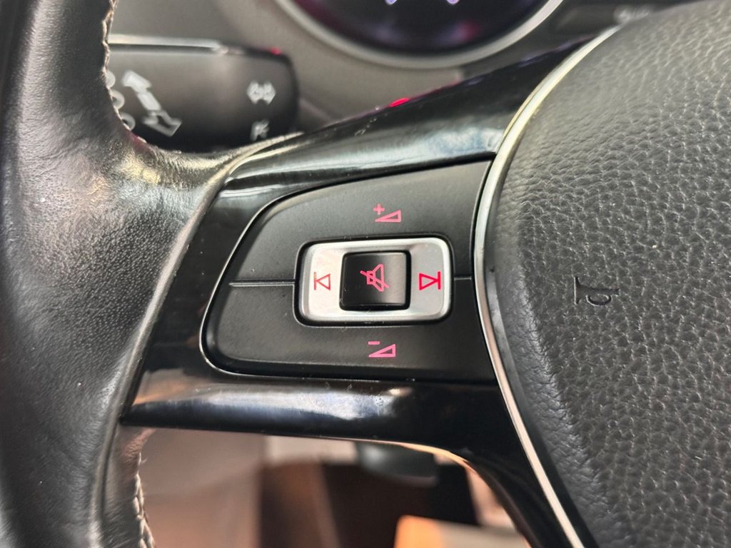 Used Volkswagen Polo 2016 for sale - 76950524: Photo 42