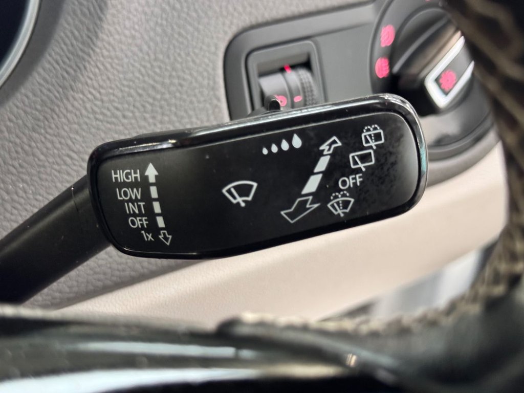 Used Volkswagen Polo 2016 for sale - 76950524: Photo 45