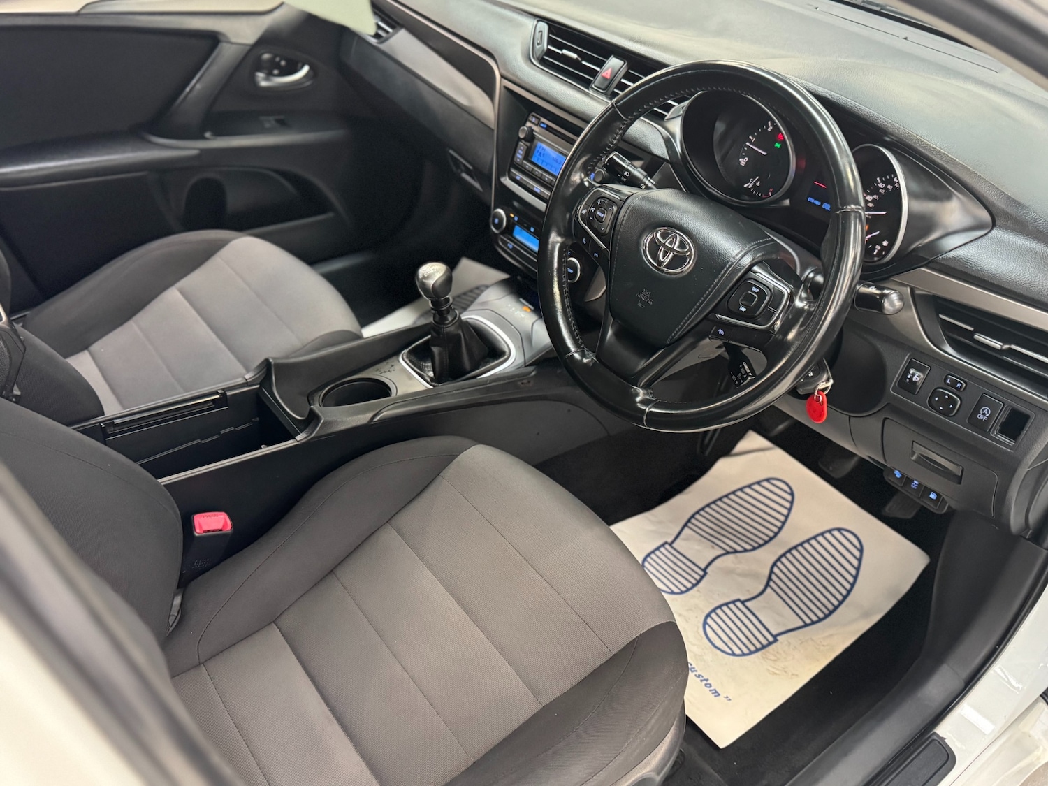 Used Toyota Avensis 2018 for sale - 76428460: Photo 23