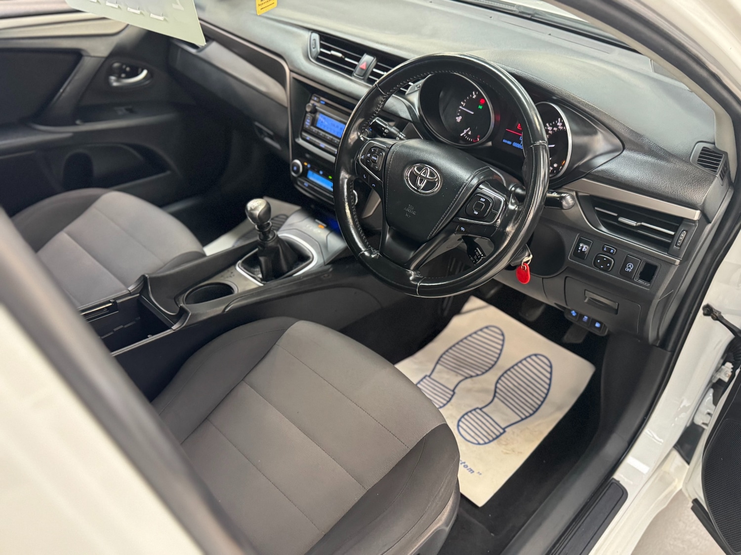 Used Toyota Avensis 2018 for sale - 76428460: Photo 3