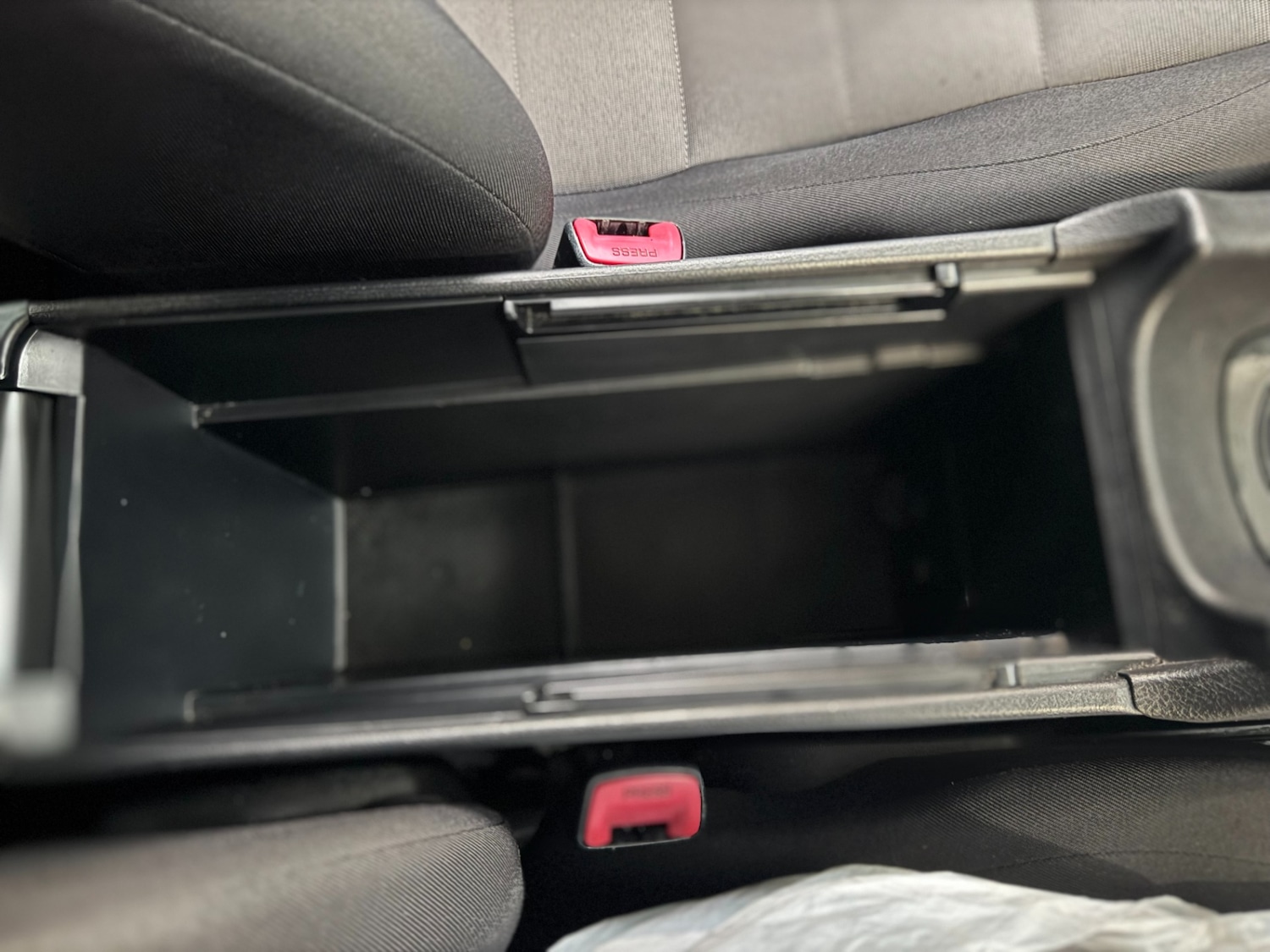 Used Toyota Avensis 2018 for sale - 76428460: Photo 30