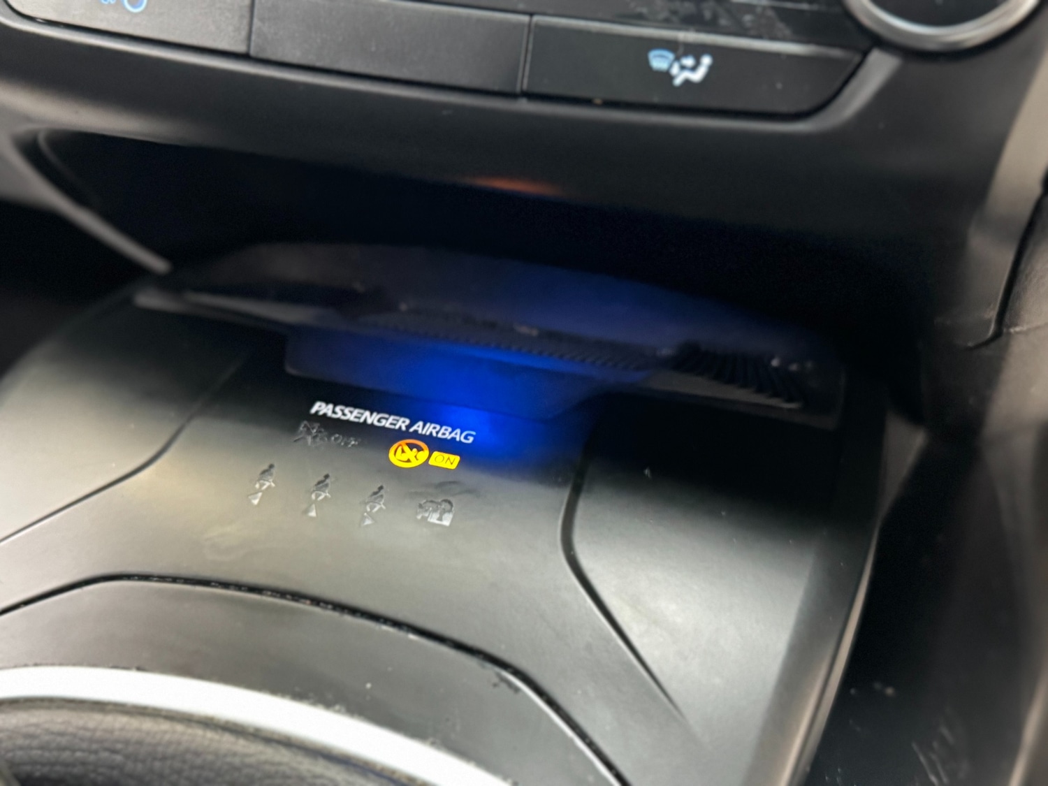 Used Toyota Avensis 2018 for sale - 76428460: Photo 34