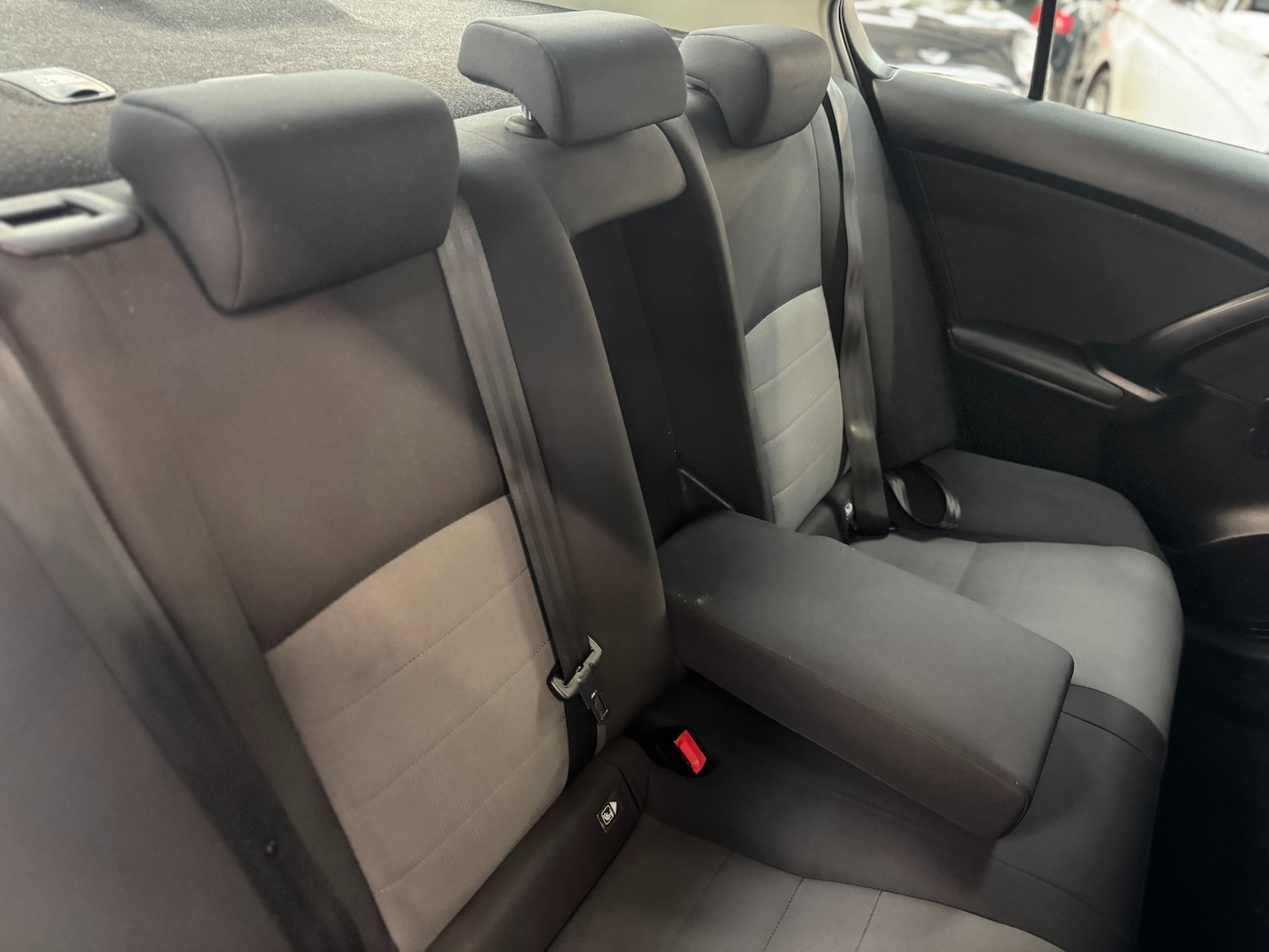 Used Toyota Avensis 2018 for sale - 76428460: Photo 60