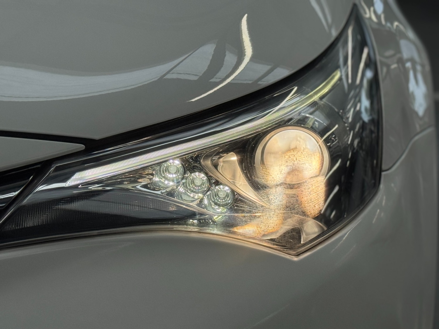 Used Toyota Avensis 2018 for sale - 76428460: Photo 63