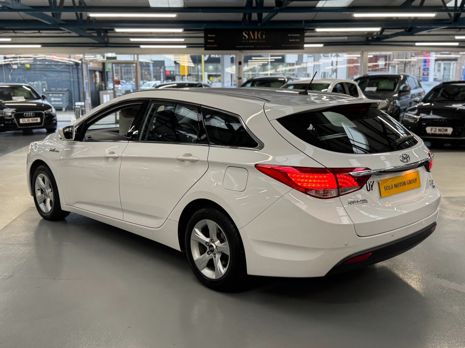 Used Hyundai i40 2014 for sale - 76450502: Photo 2
