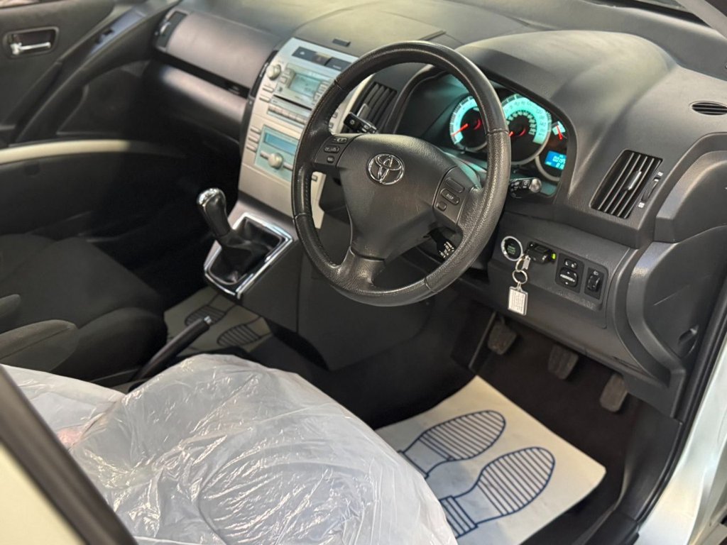 Used Toyota Corolla Verso 2005 for sale - 77110834: Photo 19