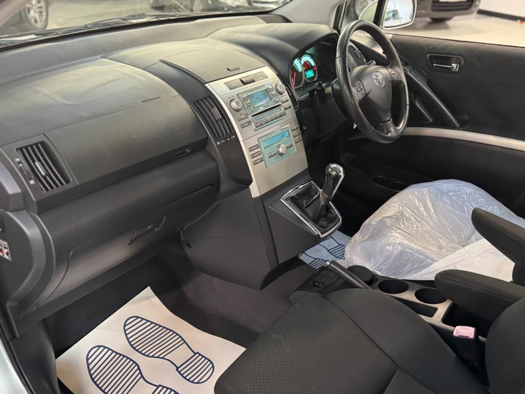 Used Toyota Corolla Verso 2005 for sale - 77110834: Photo 20