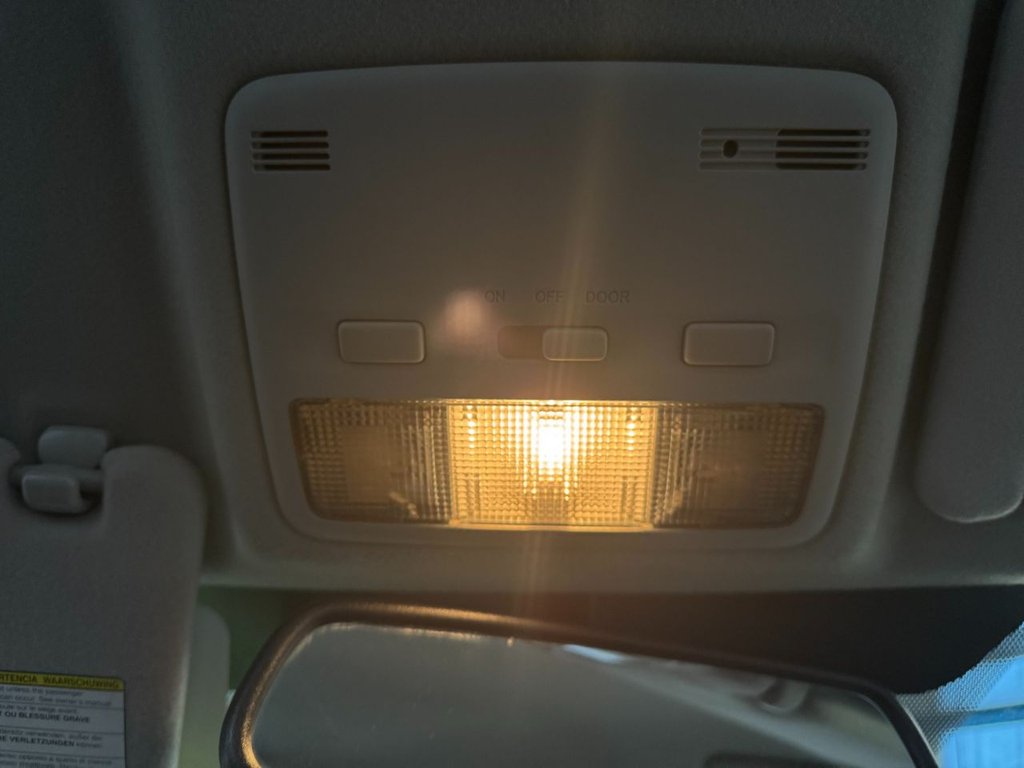 Used Toyota Corolla Verso 2005 for sale - 77110834: Photo 35