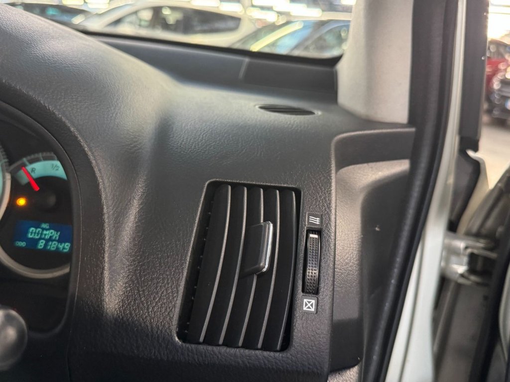 Used Toyota Corolla Verso 2005 for sale - 77110834: Photo 46