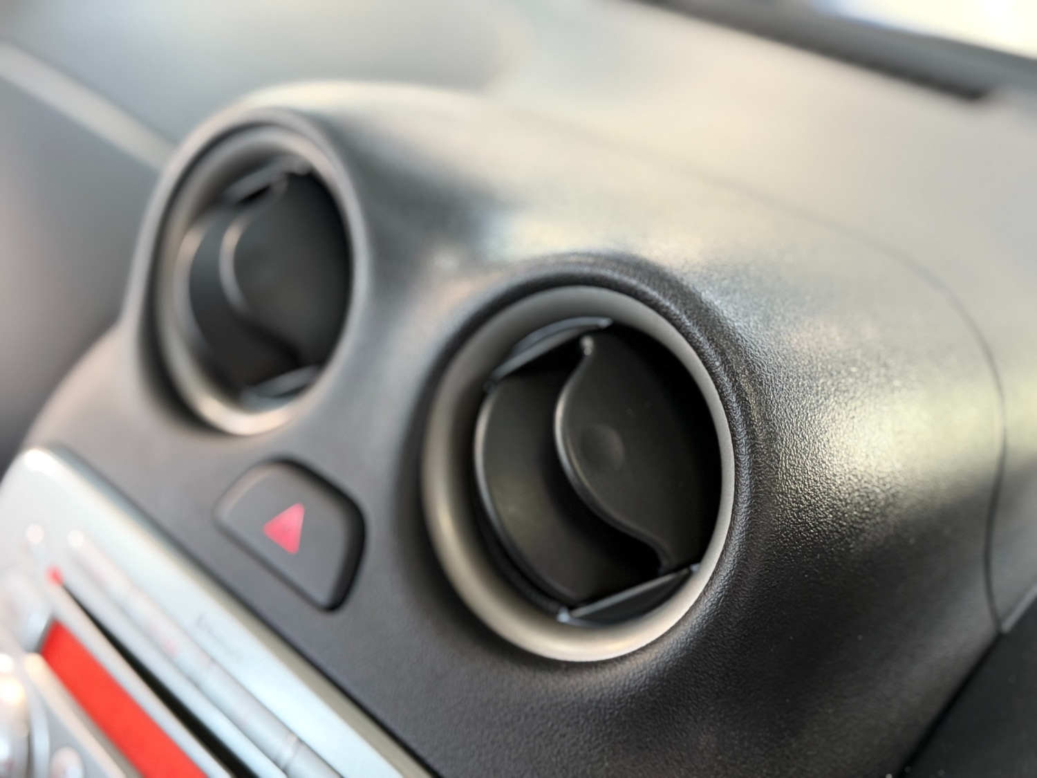 Used Nissan Micra 2011 for sale - 76757182: Photo 37