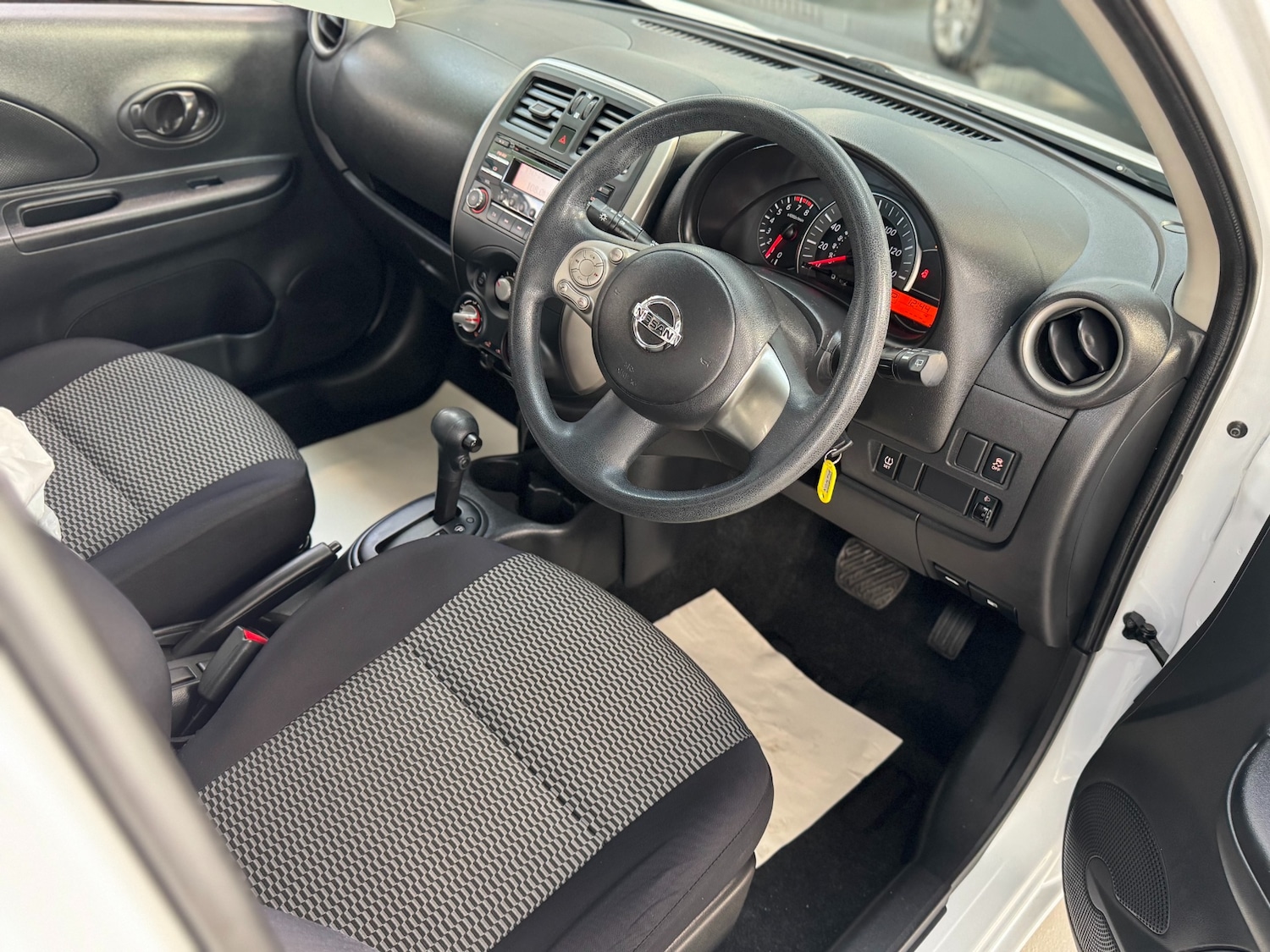 Used Nissan Micra 2015 for sale - 76651004: Photo 3