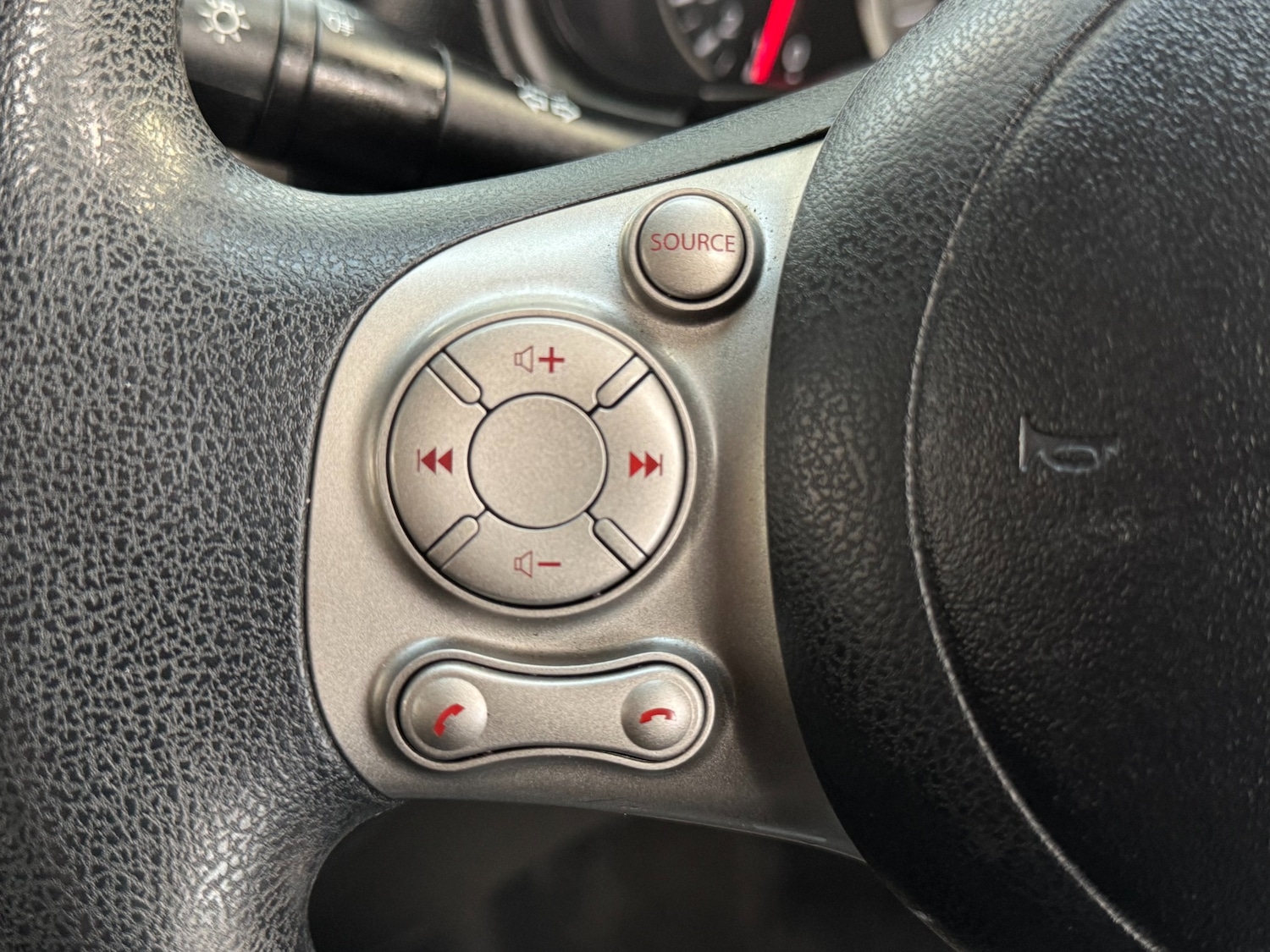 Used Nissan Micra 2015 for sale - 76651004: Photo 36