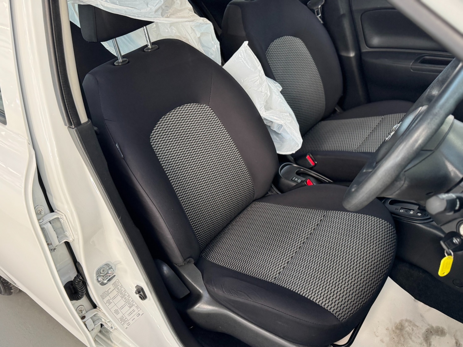 Used Nissan Micra 2015 for sale - 76651004: Photo 41