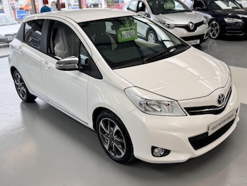 Used Toyota Yaris 2013 for sale - 75957577: Photo