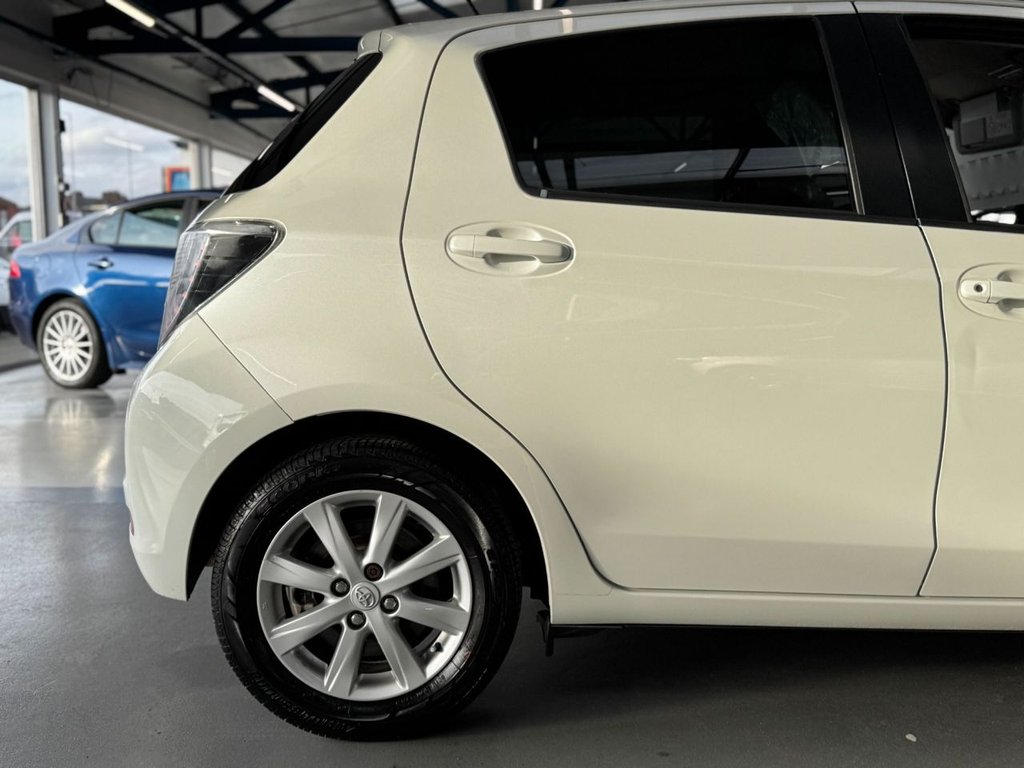 Used Toyota Yaris 2014 for sale - 77250584: Photo 17