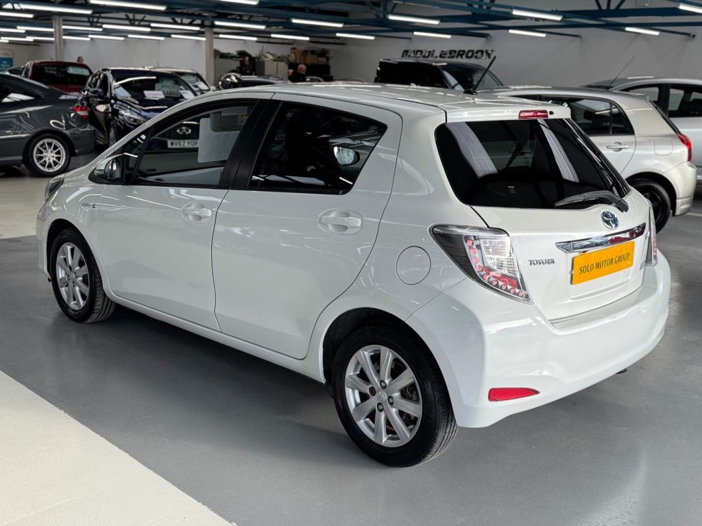 Used Toyota Yaris 2014 for sale - 77250584: Photo 2