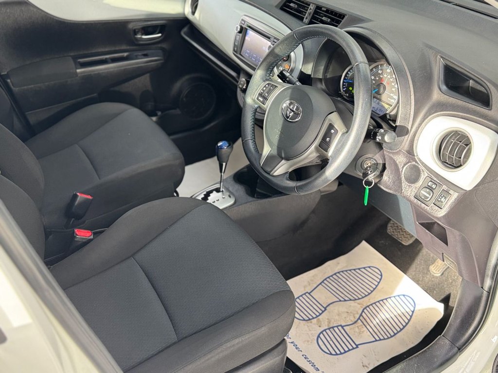 Used Toyota Yaris 2014 for sale - 77250584: Photo 21