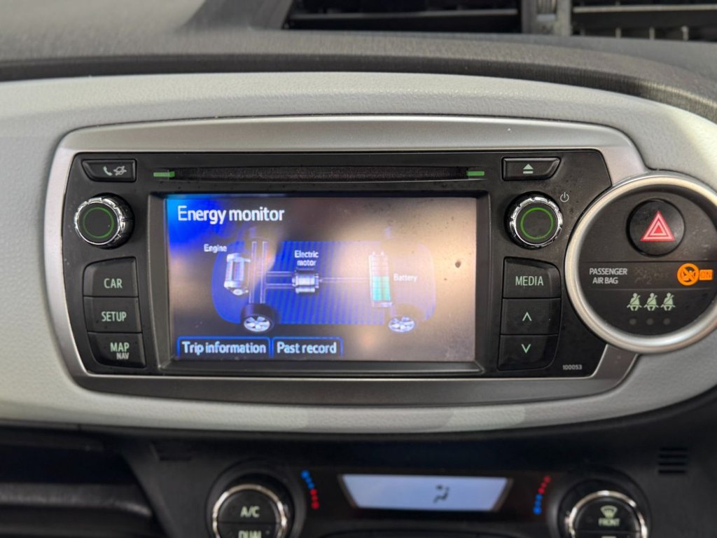 Used Toyota Yaris 2014 for sale - 77250584: Photo 28