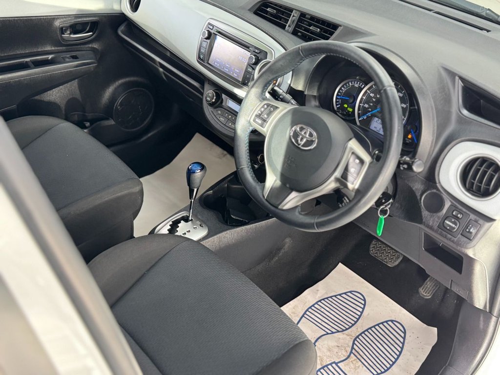 Used Toyota Yaris 2014 for sale - 77250584: Photo 3